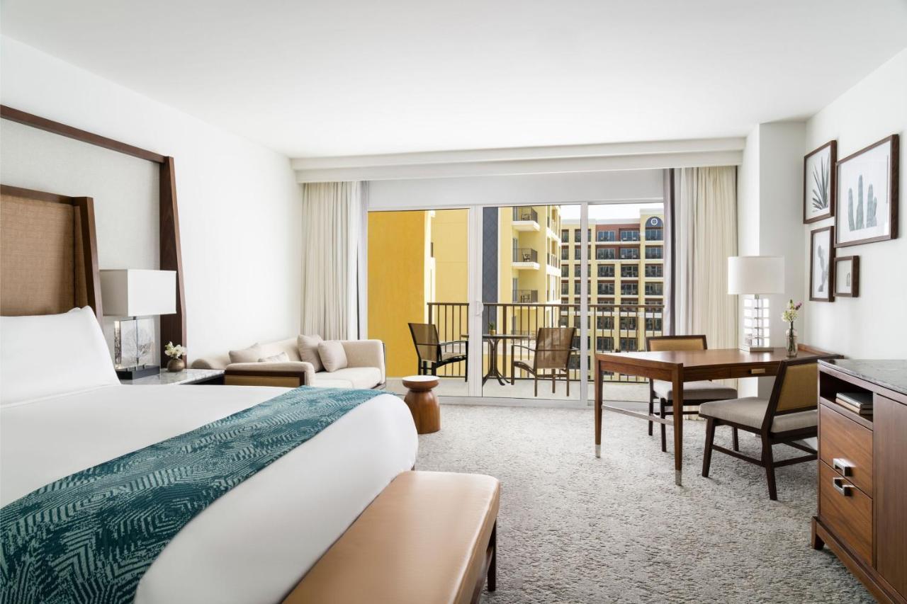Limited View Room,1362729293:JPEG